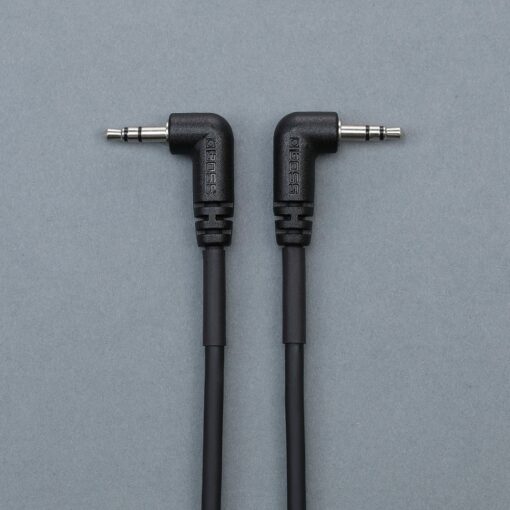 BOSS_BCC-1-3535_and_BCC-2-3535_-_3.5mm_TRS_Type_A_MIDI_Cables_4