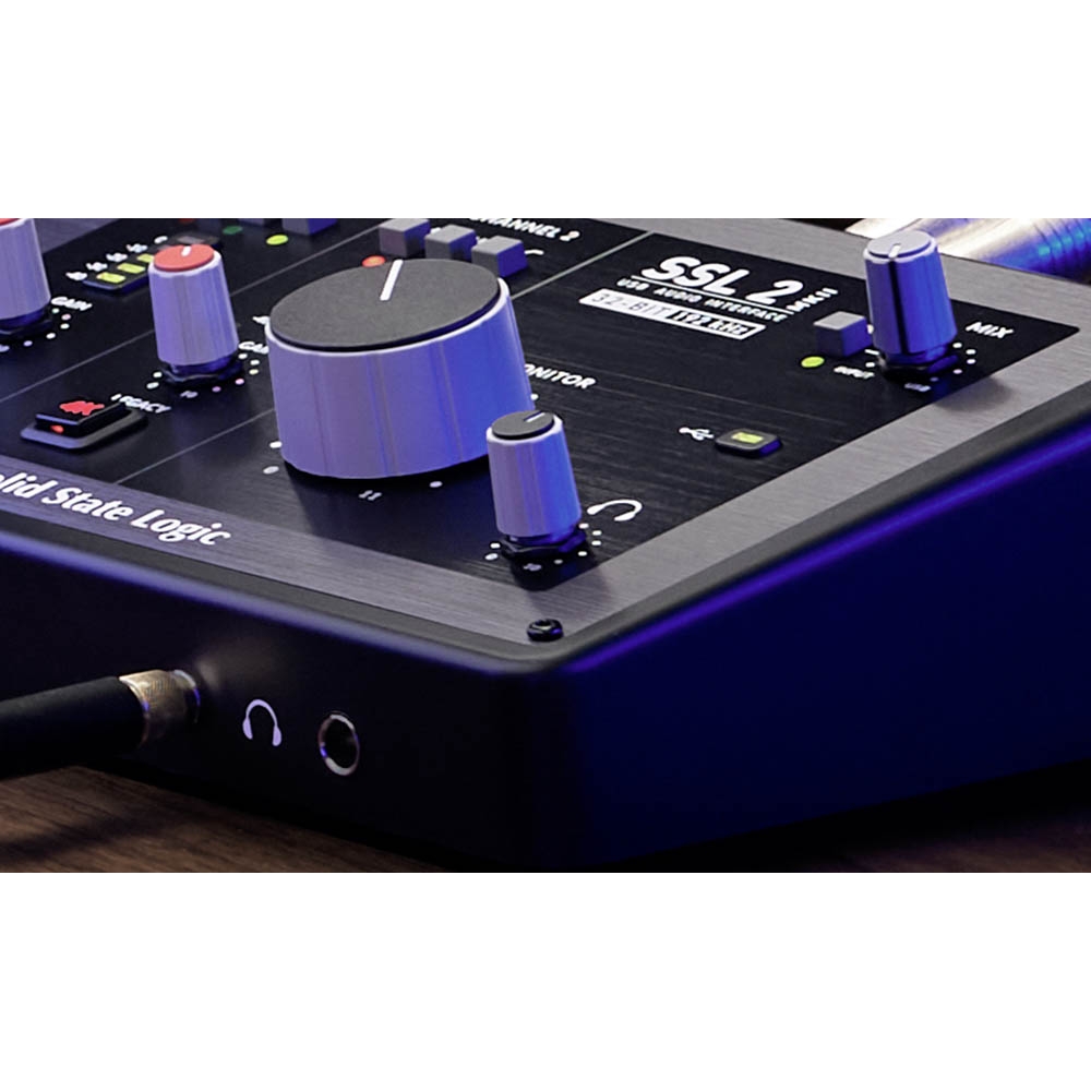 Solid_State_Logic_SSL_2_Mk2_-_2-in-2-out_USB_Audio_Interface_9
