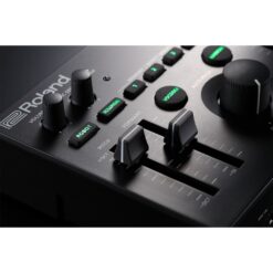 Roland_Aira_VT4_-_Voice_Transformer_7