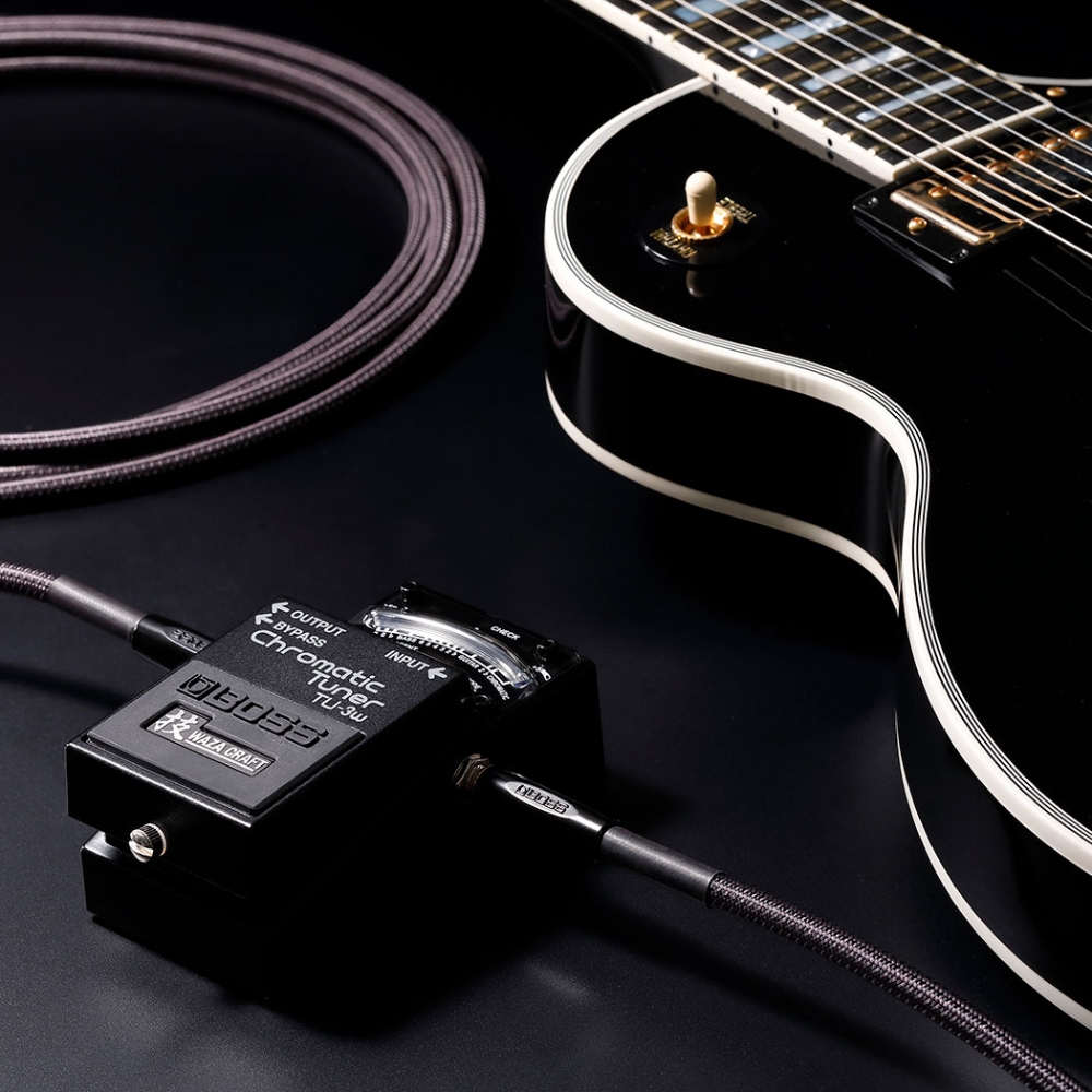 BOSS_BIC-P18_-_Premium_1_4-inch_TS_Male_Straight_to_1_4-inch_TS_Male_Straight_High-Fidelity_Instrument_Cable_18ft_-_5.5m_-_05