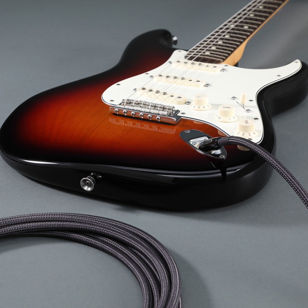 BOSS_BIC-P18_-_Premium_1_4-inch_TS_Male_Straight_to_1_4-inch_TS_Male_Straight_High-Fidelity_Instrument_Cable_18ft_-_5.5m_-_07