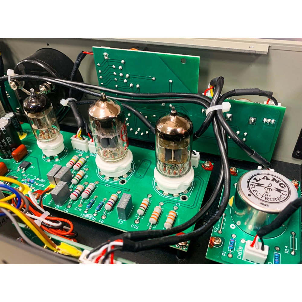 Heritage_Audio_LANG_Electronics_SILVERR_47®_-_All_Tube_Dual_Mic_Preamp_7