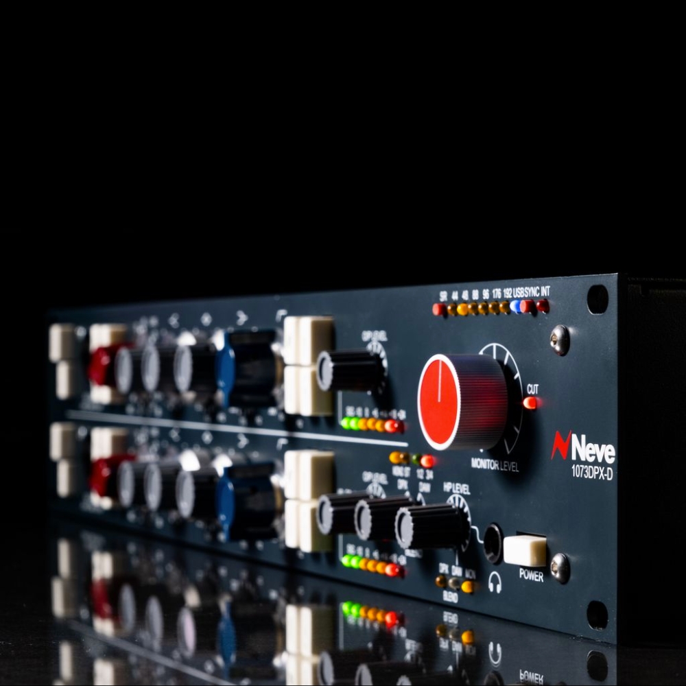 Neve_1073DPX-D_–_Dual_1073_Channel_Strip_with_Integrated_USB_ADAT_Audio_Interface_-_6_Lifestyle_2