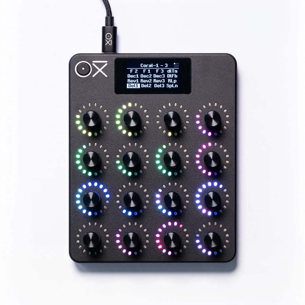 OXI_Instruments_OXI_E16_-_Portable_Rotary_MIDI_Controller_-_1_Top_View_On