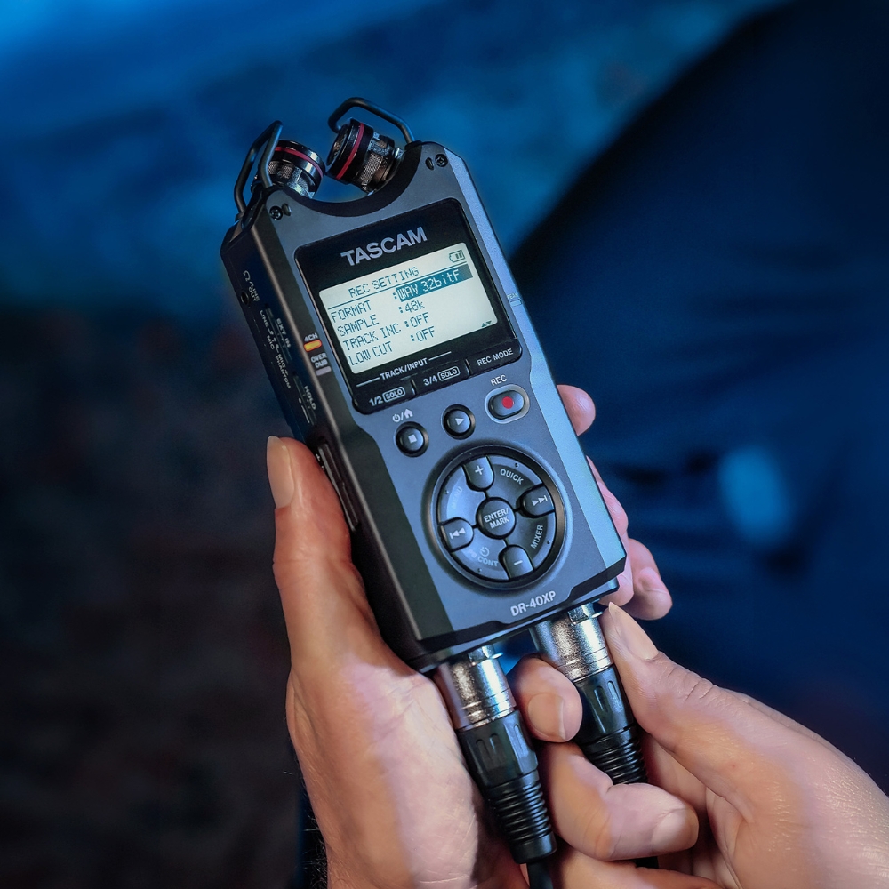 TASCAM_DR-40XP_-_4-Channel_32-Bit_Float_Portable_Field_Recorder_with_USB-C_Interface_and_Adjustable_Mics_-_13_Lifestyle_1_External_Outputs