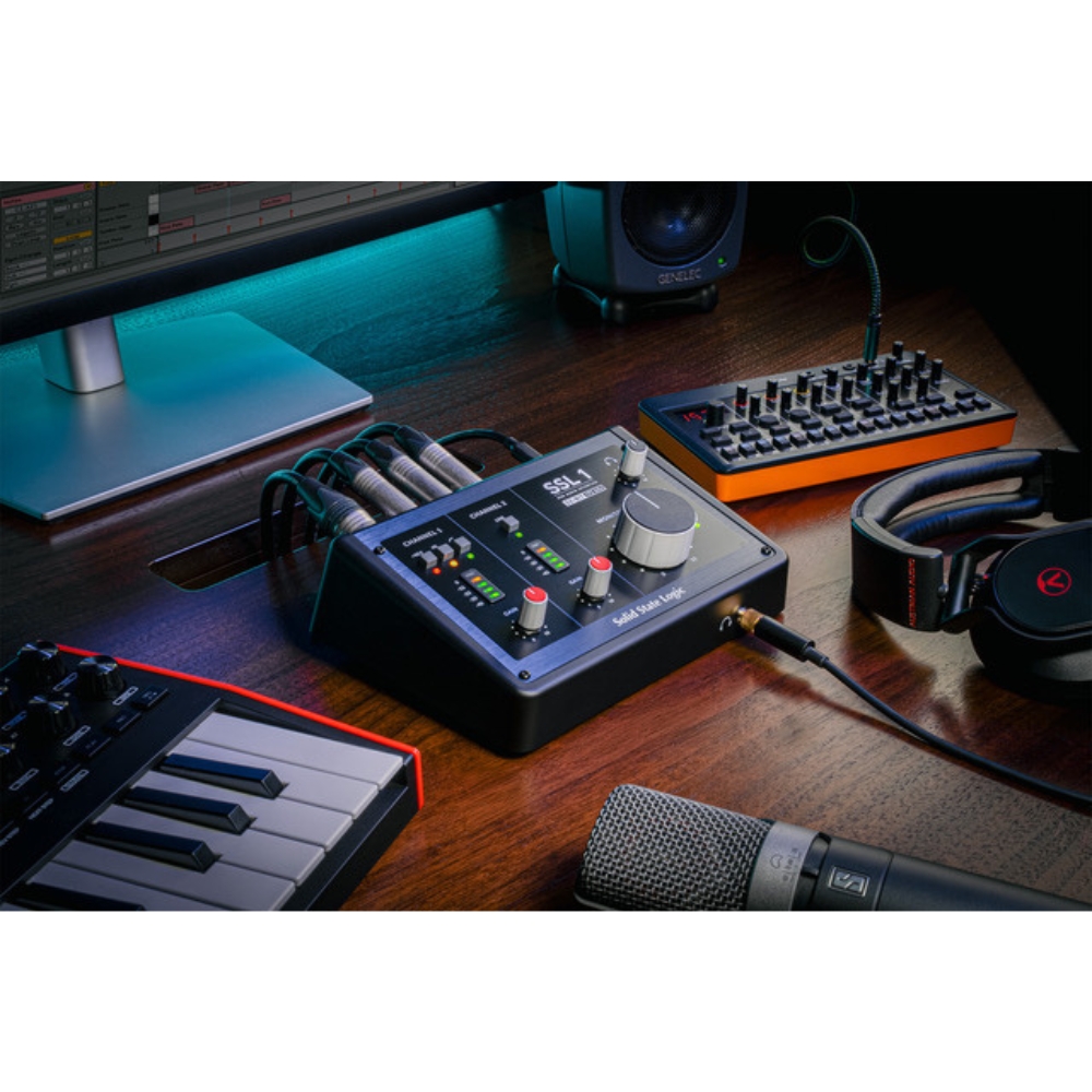 Solid_State_Logic_SSL_1_-_2-in-2-out_USB-C_Audio_Interface_-_6_Lifestyle_3