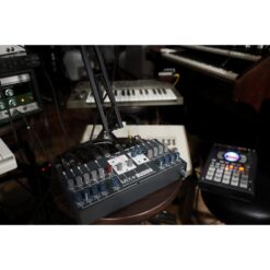 Heritage_Audio_MIX_BUDDY_-_Dedicated_JFET_Instrument_Mixer_with_Built-In_Mic_Preamp_Channel_-_13_Lifestyle_8